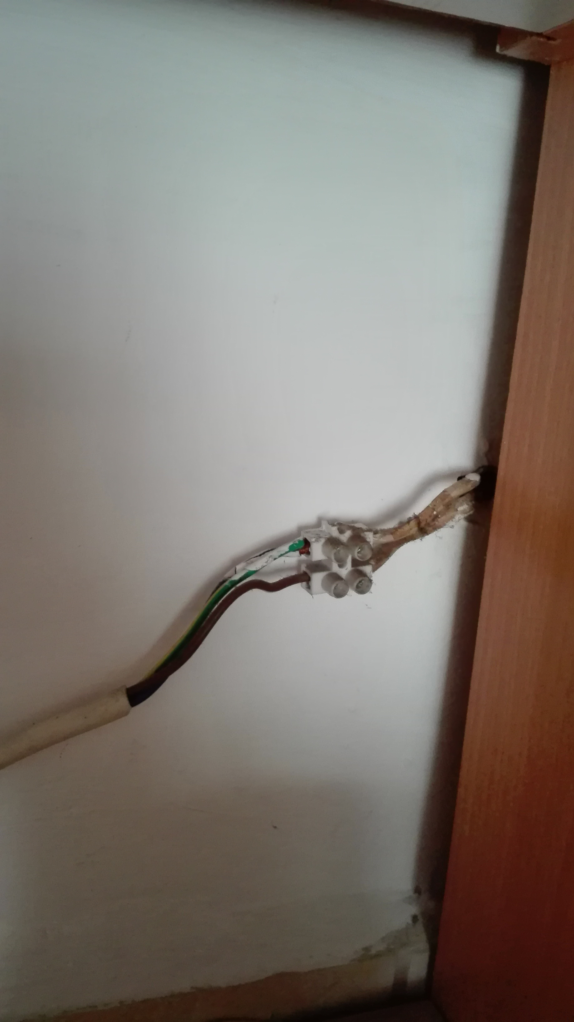 Tady sem málem umřel, když sem si tam sahal pro hrneček a neviděl sem to :D